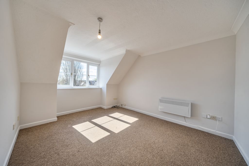 Additional image 10 of 2 bed flat for saleKitchener Road, Southampton SO17
