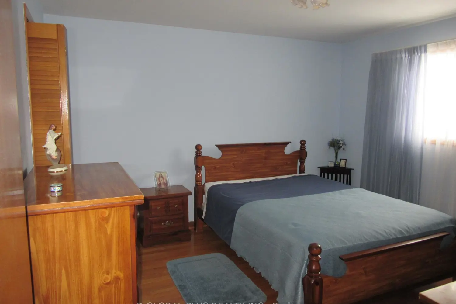 Additional image 6 of 438 Beach Avenue