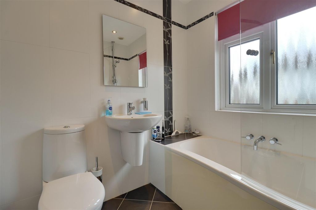 Additional image 21 of 3 bed detached house for saleBlake Road, Drayton, Portsmouth PO6