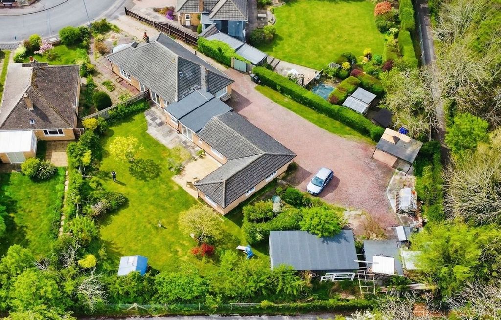 Additional image 2 of 4 bed detached bungalow for saleEastmere Road, Wigston LE18