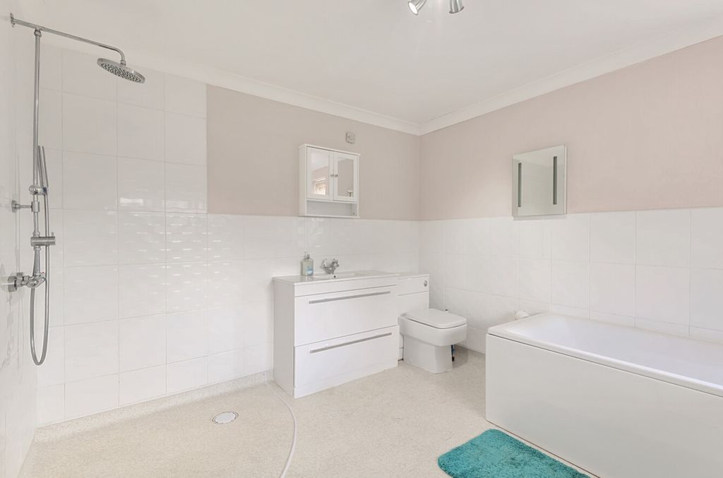 Additional image 10 of 5 bed detached bungalow for saleBack Lane, Colsterworth, Grantham, Lincolnshire NG33