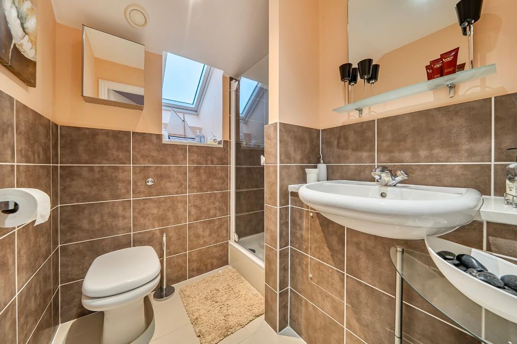 Additional image 18 of 3 bed property for saleBryher Island, Port Solent PO6