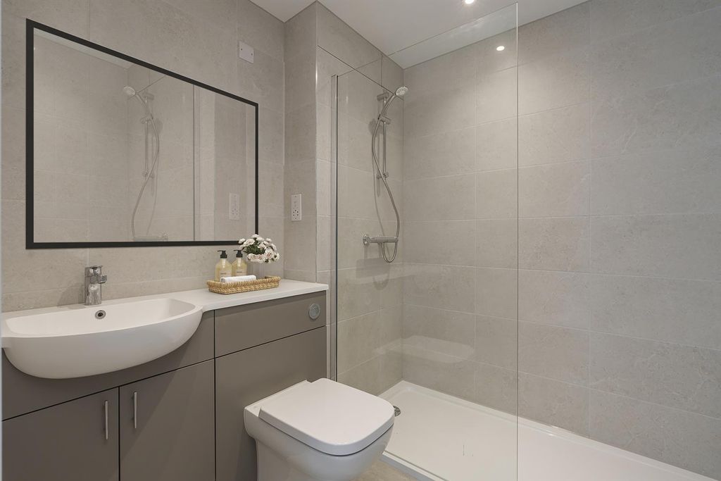Additional image 8 of 2 bed flat for sale23 Lindfield Place, Worthing BN11