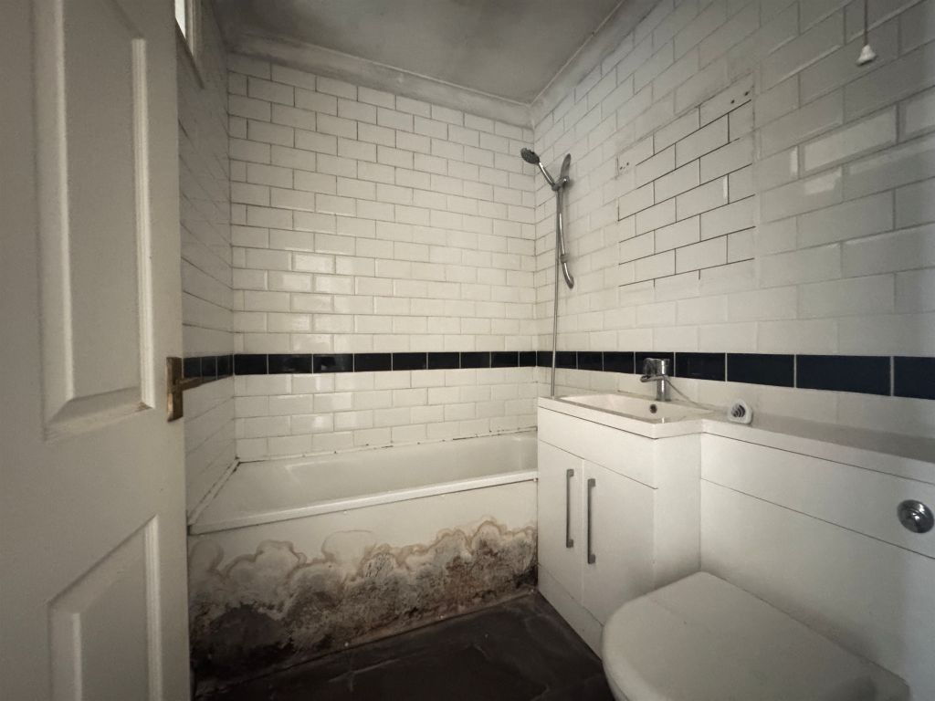 Additional image 5 of 2 bed flat for saleNew Road, Portsmouth PO2