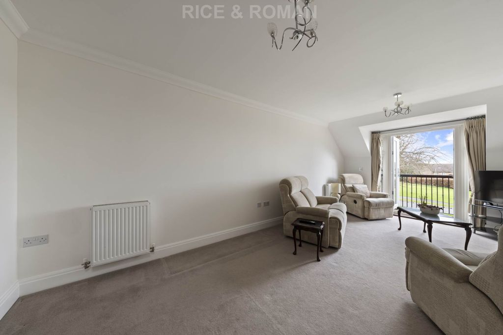 Additional image 2 of 2 bed flat for saleAcademy House, Wokingham RG40
