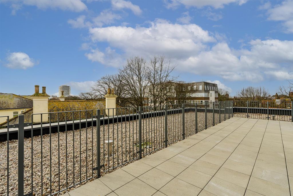 Additional image 16 of 2 bed flat for sale35 Lindfield Place, Worthing BN11