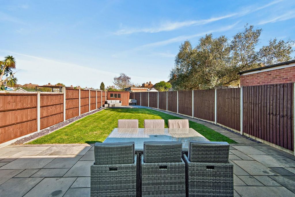 Additional image 20 of 3 bed semi-detached house for saleWindsor Drive, Ashford TW15