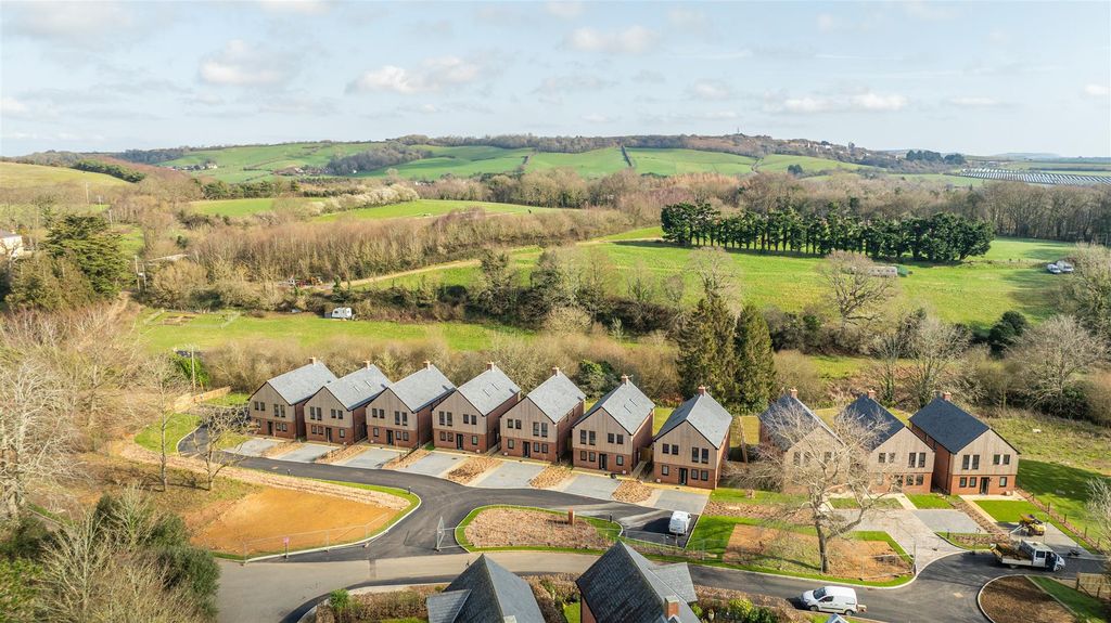 Additional image 24 of 5 bed property for saleGatcombe, Isle Of Wight PO30