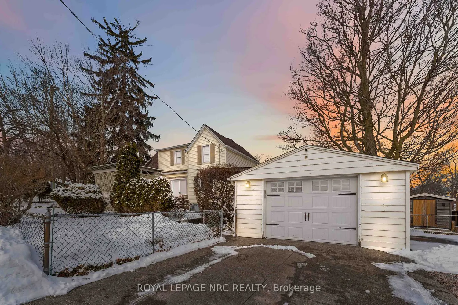 Additional image 17 of 1359 Pelham Street