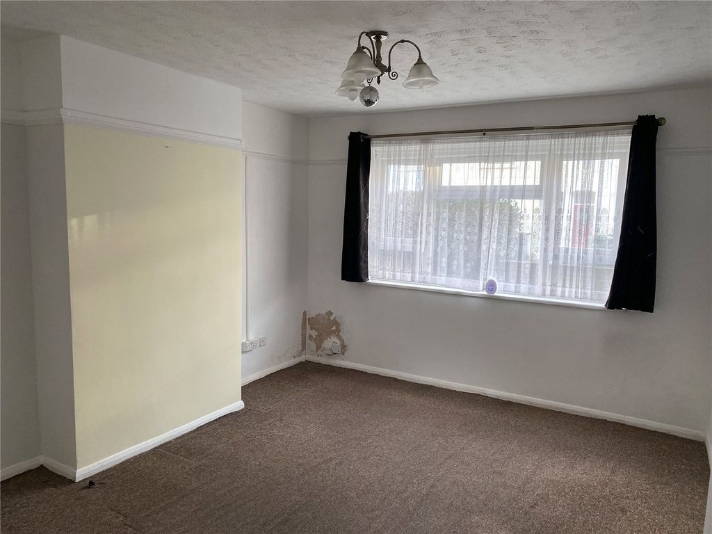 Additional image 5 of 1 bed flat for saleHarrow Road, Southsea, Hampshire PO5