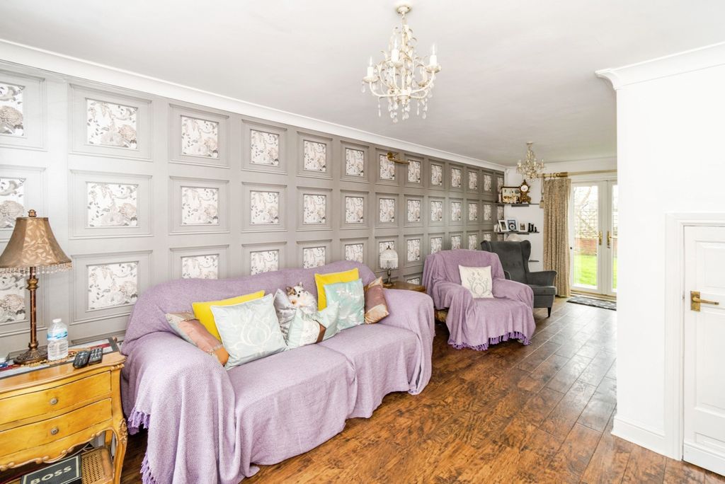 Additional image 3 of 5 bed end terrace house for salePennine Road, Southampton, Hampshire SO16