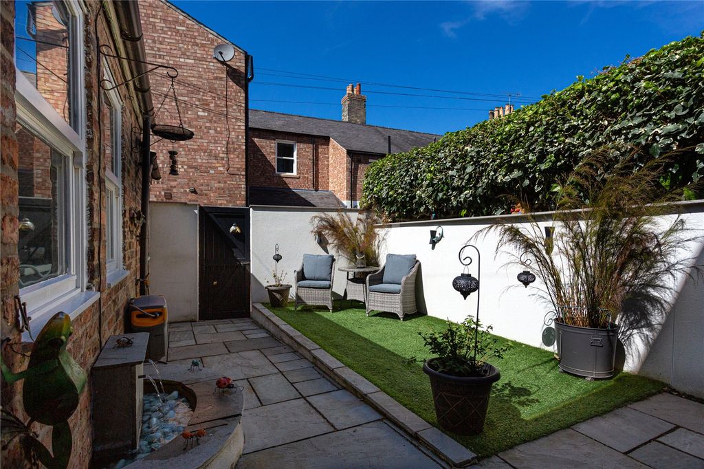 Additional image 10 of 6 bed terraced house for saleGrosvenor Terrace, York, North Yorkshire YO30