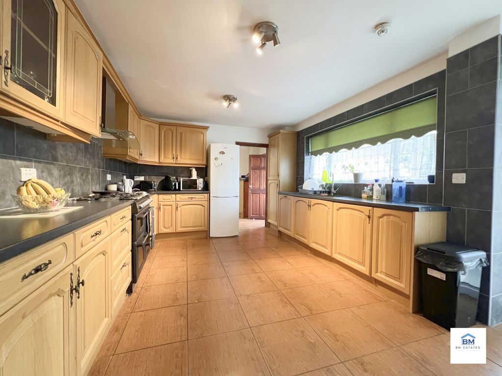 Additional image 4 of 5 bed semi-detached house for saleCoombe Rise, Oadby LE2