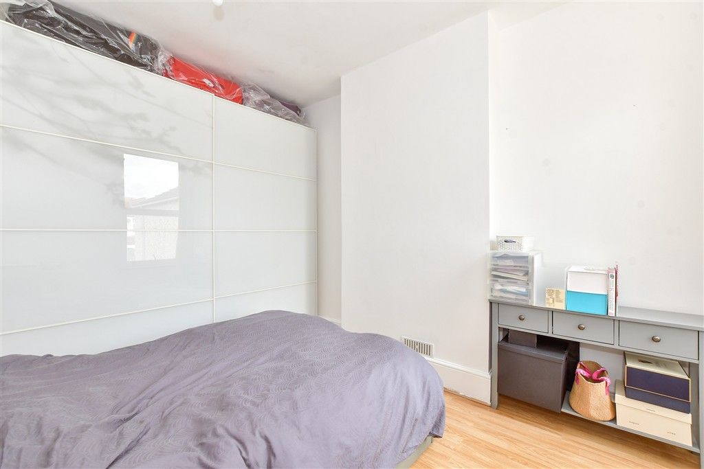 Additional image 4 of 2 bed flat for saleNorth End Avenue, Portsmouth, Hampshire PO2