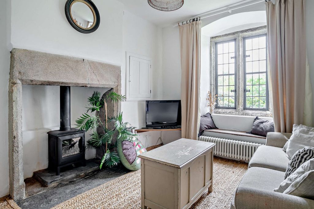 6 bed detached house for saleMeavy, Yelverton, Devon PL20 photo 5