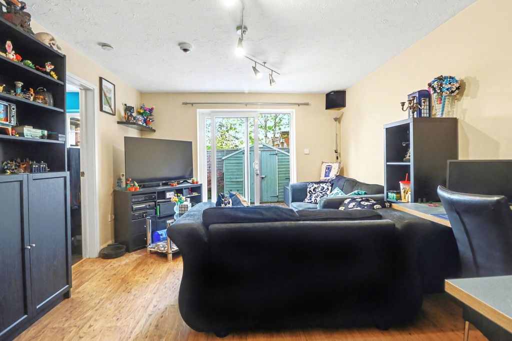 Additional image 6 of 1 bed flat for saleClover Way, Hedge End SO30