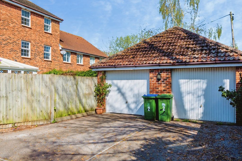 Additional image 18 of 3 bed terraced house for saleAvro Close, Regents Park, Southampton, Hampshire SO15