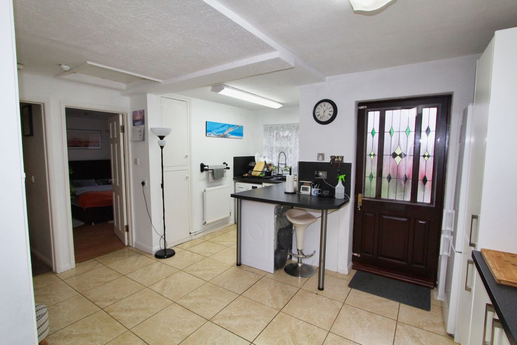 Additional image 8 of 1 bed semi-detached bungalow for saleBerryfield Road, Cottingham LE16