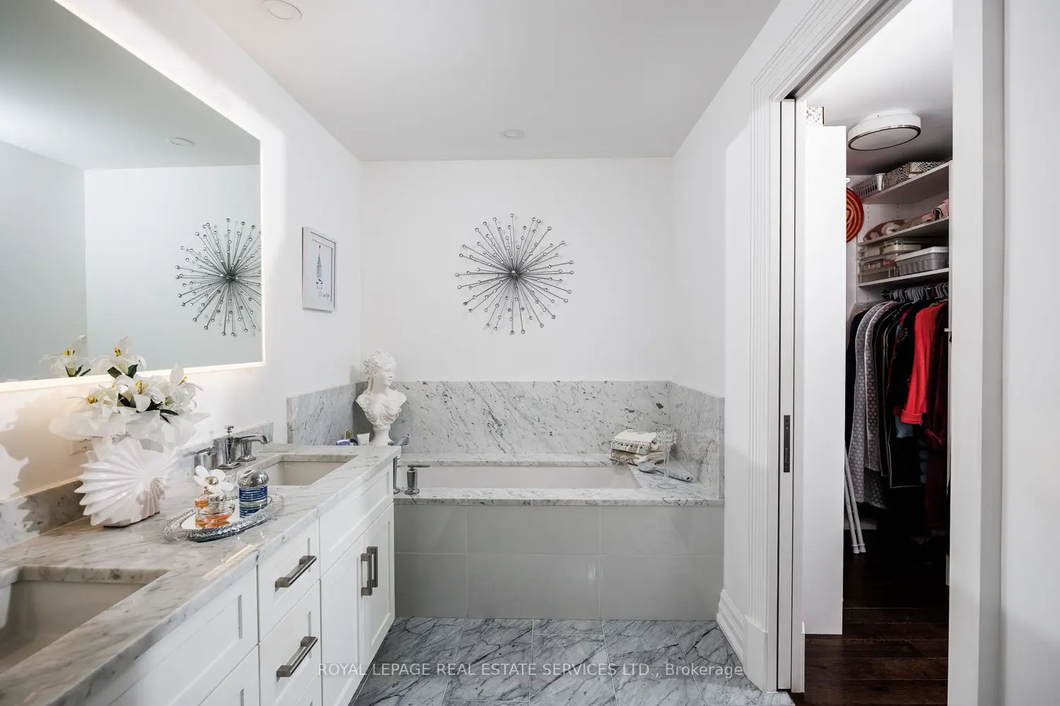 Additional image 11 of 2060 Lakeshore Road 1802
