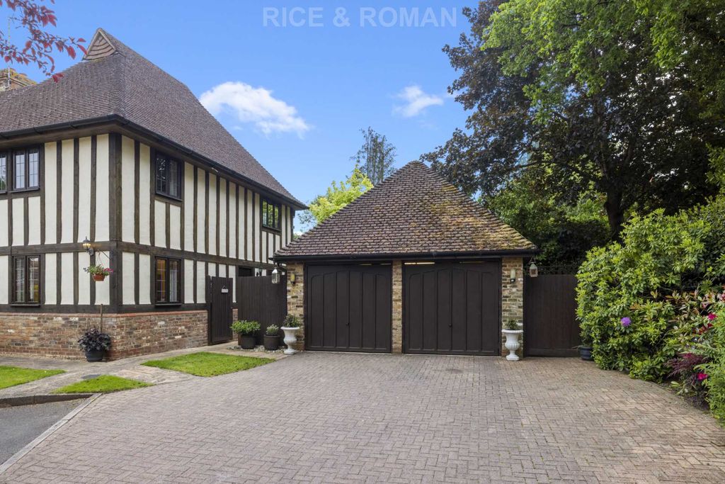 Additional image 17 of 5 bed detached house for saleSnows Ride, Windlesham GU20