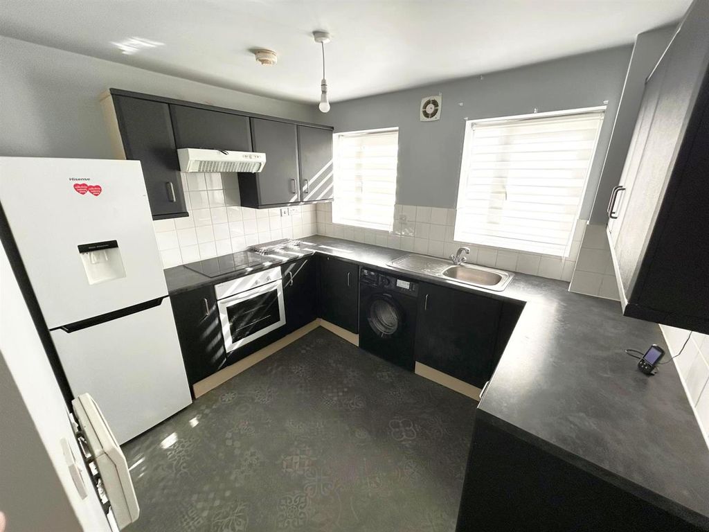 Additional image 4 of 2 bed flat for saleLangdale Grove, Corby NN17