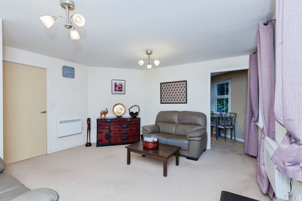 Additional image 14 of 2 bed flat for saleOld Station Road, Syston, Leicester LE7