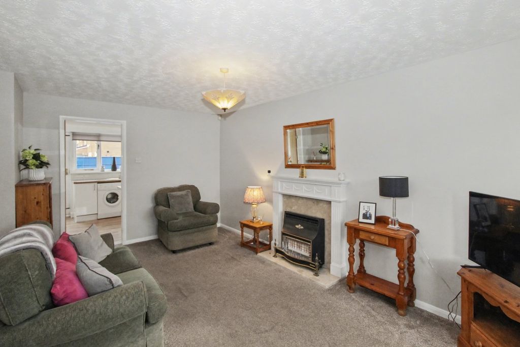 Additional image 2 of 3 bed semi-detached house for saleMawby Close, Whetstone, Leicester LE8