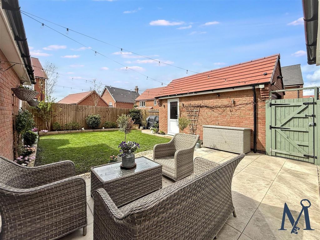 Additional image 22 of 3 bed detached house for saleUsherwood Way, Hugglescote, Coalville LE67