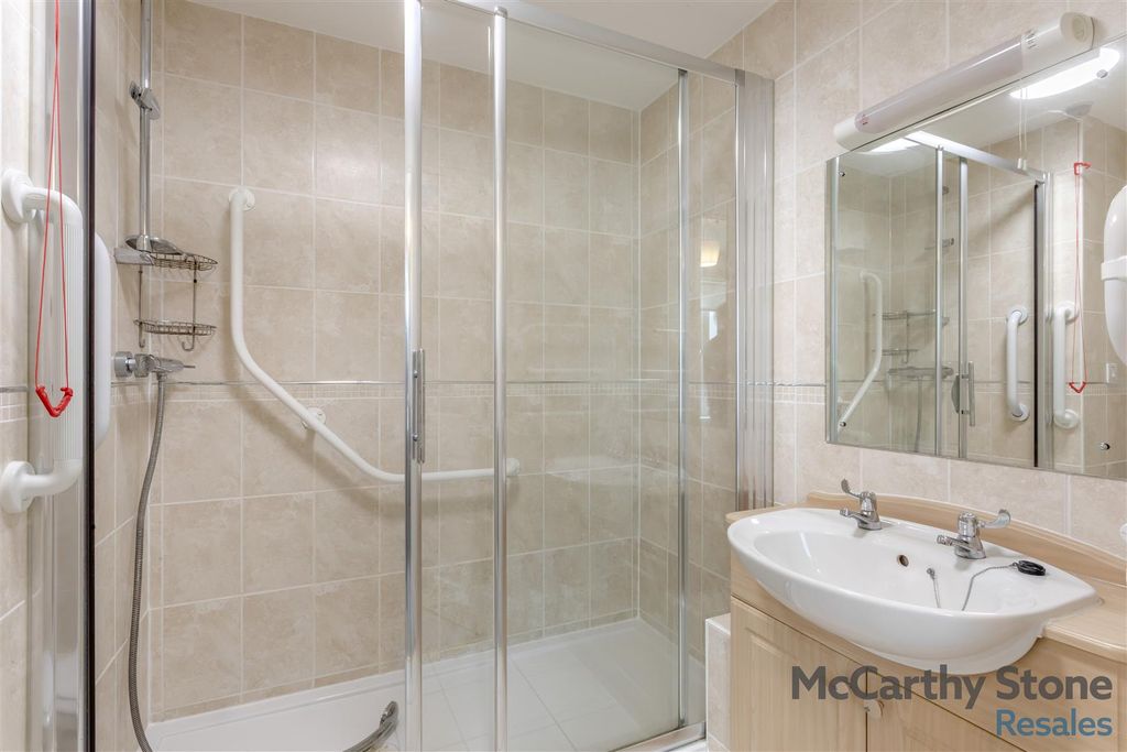 Additional image 12 of 2 bed flat for saleRowleys Court, Sandhurst Street, Oadby, Leicester LE2