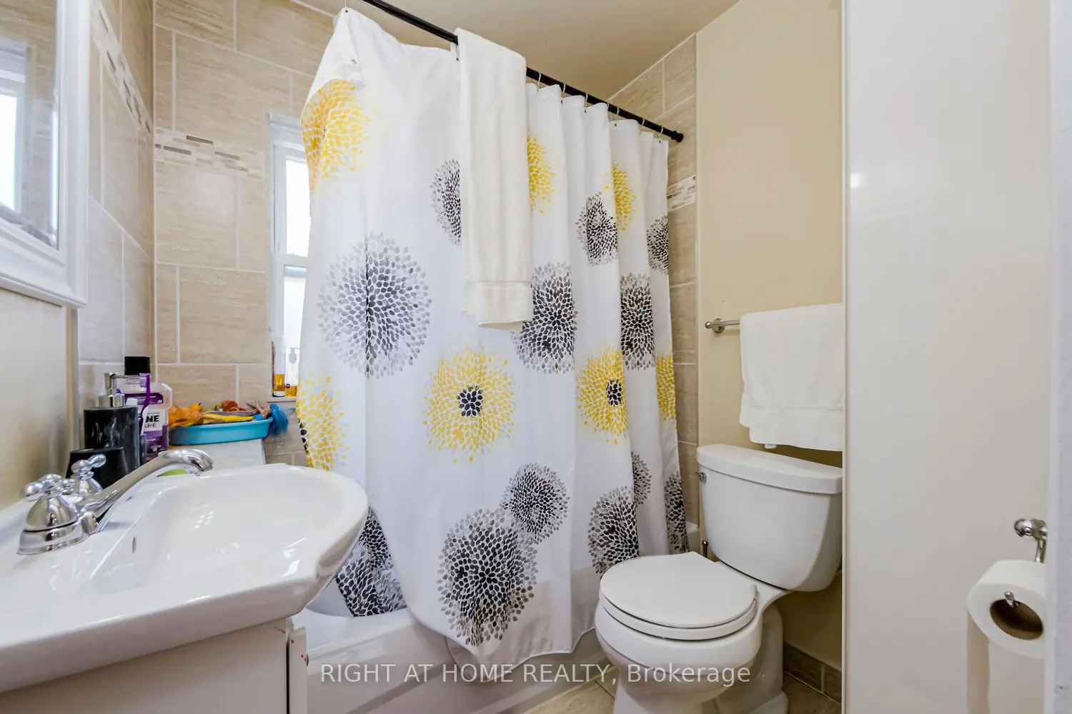 Additional image 7 of 32 Florens Avenue