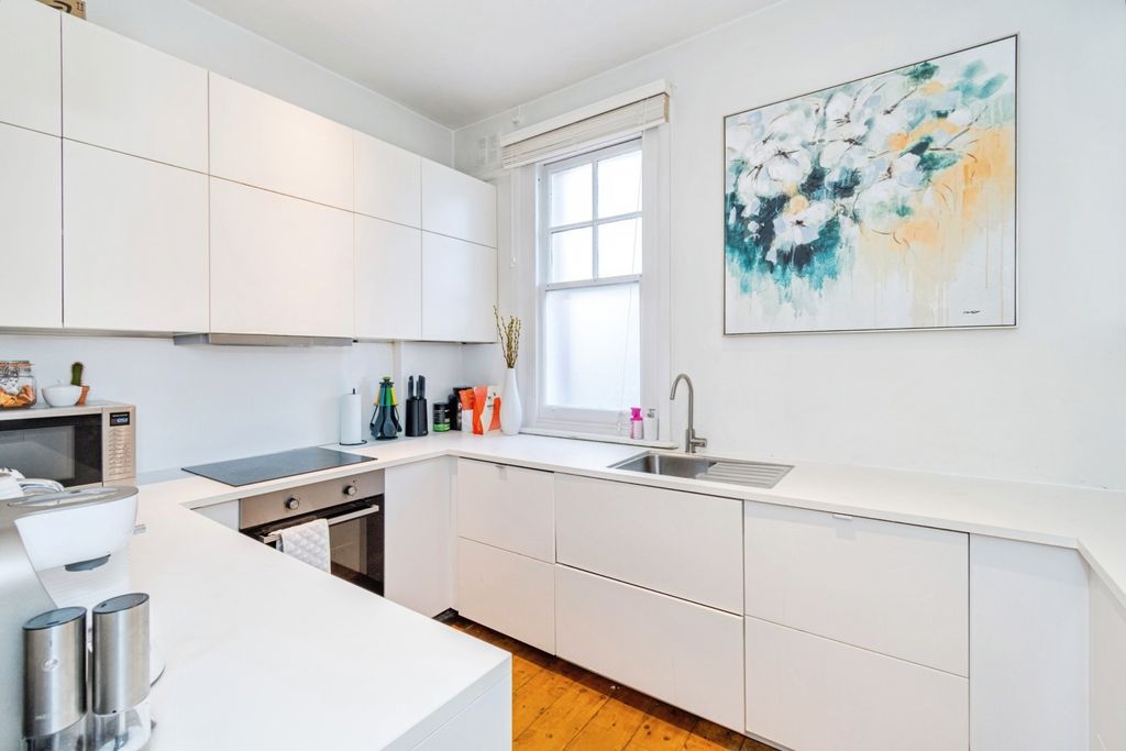 Additional image 2 of 2 bed flat for saleWelbeck Avenue, Southampton, Hampshire SO17