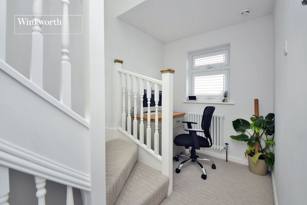 Additional image 12 of 3 bed end terrace house for saleHuntingdon Gardens, Worcester Park KT4