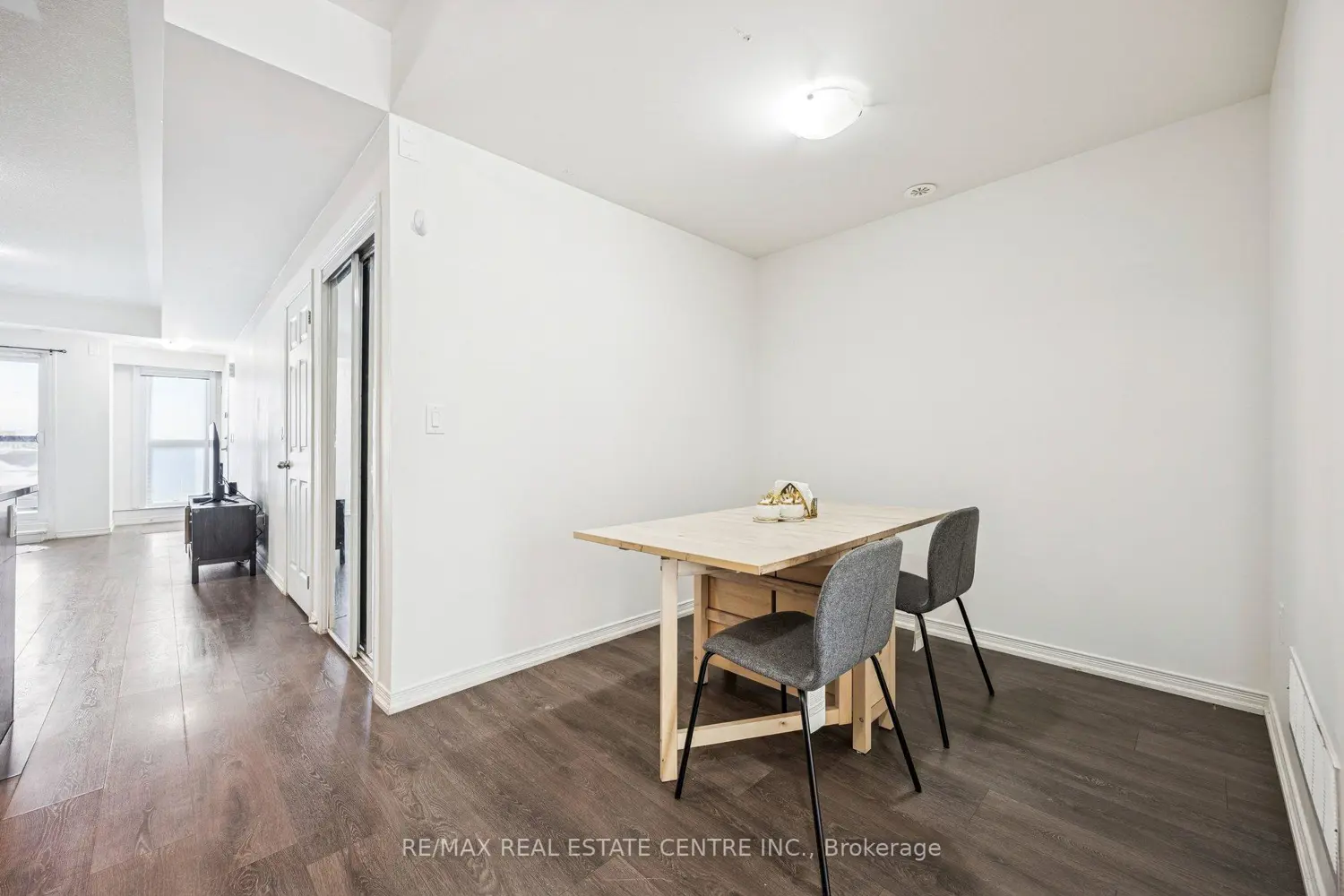 Additional image 9 of 8835 Sheppard Avenue 210