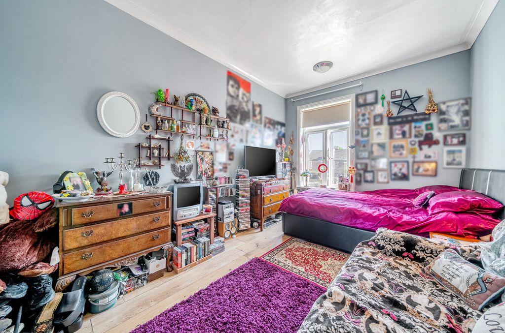 Additional image 9 of 3 bed semi-detached house for saleQueens Road, Portsmouth, Hampshire PO2
