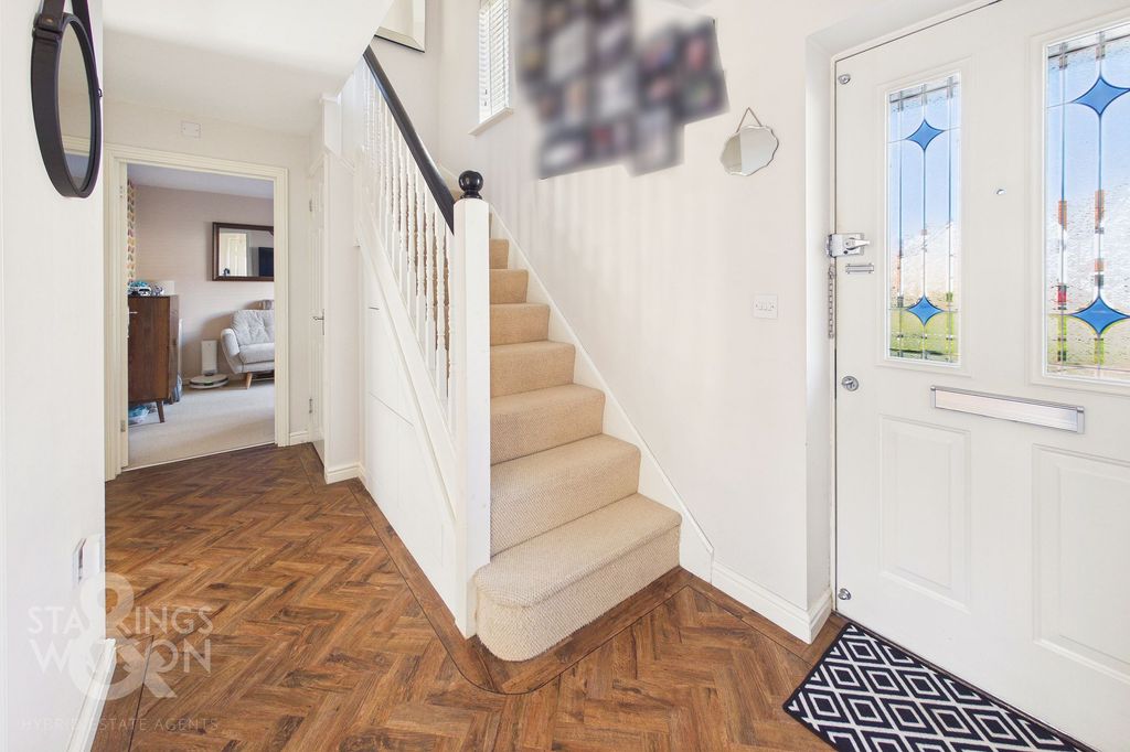 Additional image 7 of 4 bed link detached house for salePetunia Court, Wymondham NR18
