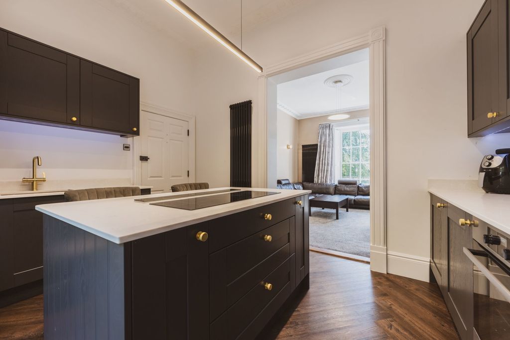 2 bed flat for saleCharles Gordon House, Rockstone Place, Southampton SO15