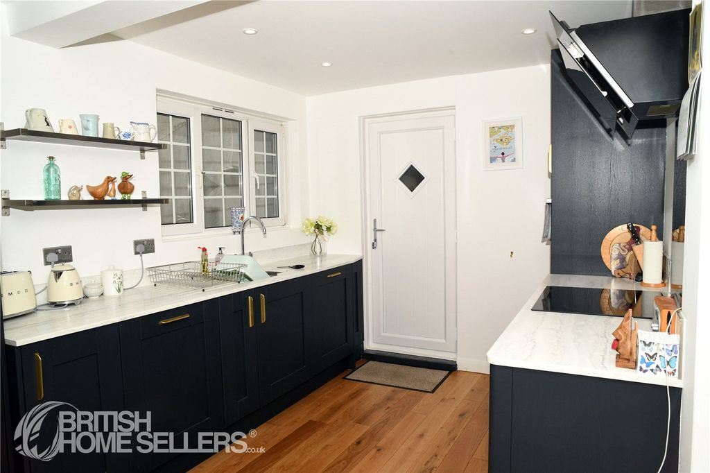 Additional image 2 of 2 bed flat for saleGrand Parade, Portsmouth, Hampshire PO1