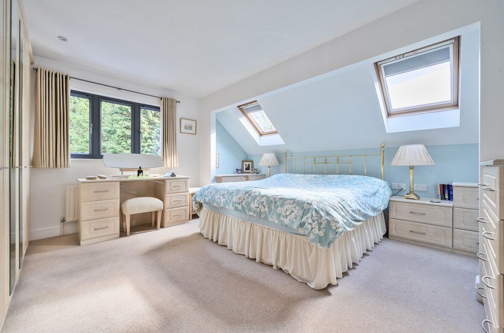 Additional image 14 of 5 bed detached house for saleHollybush Ride, Finchampstead, Wokingham, Berkshire RG40