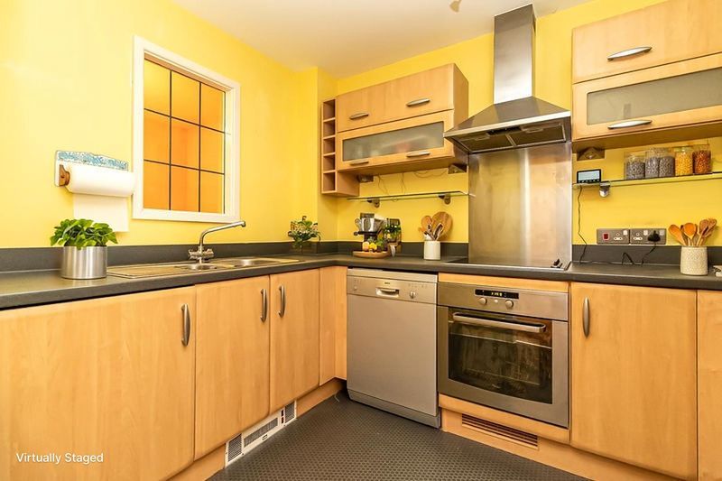 Additional image 6 of 2 bed flat for saleGisors Road, Southsea PO4
