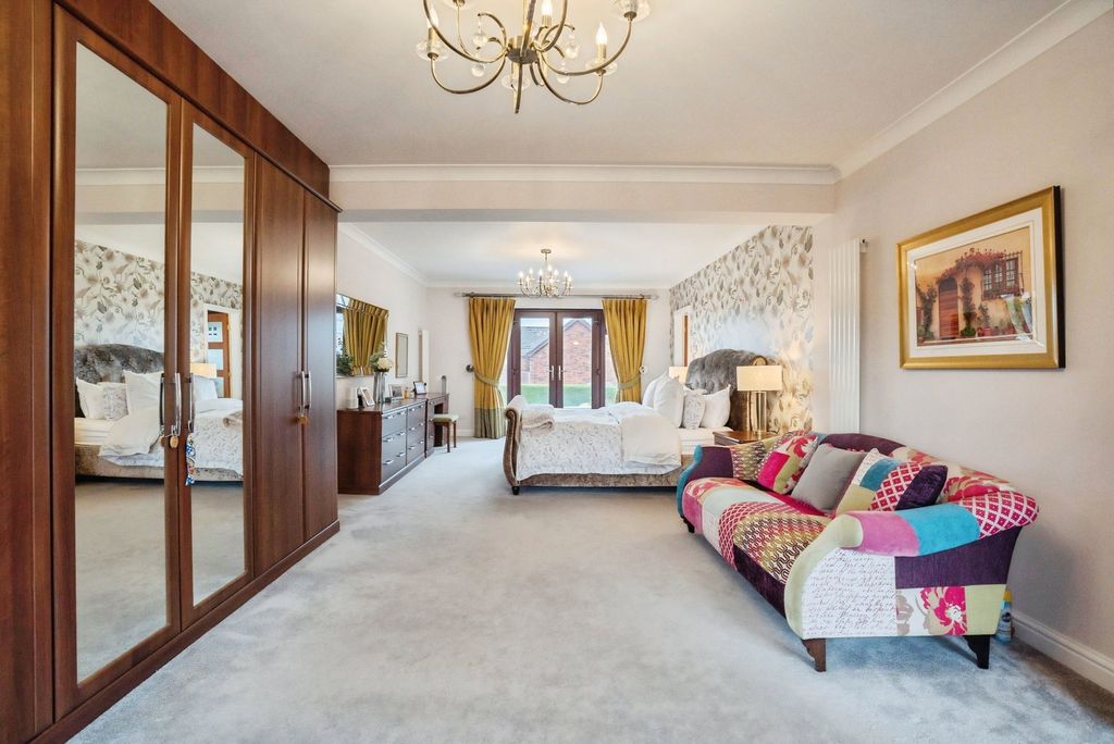 Additional image 30 of 4 bed detached house for saleHough Green Road, Widnes WA8