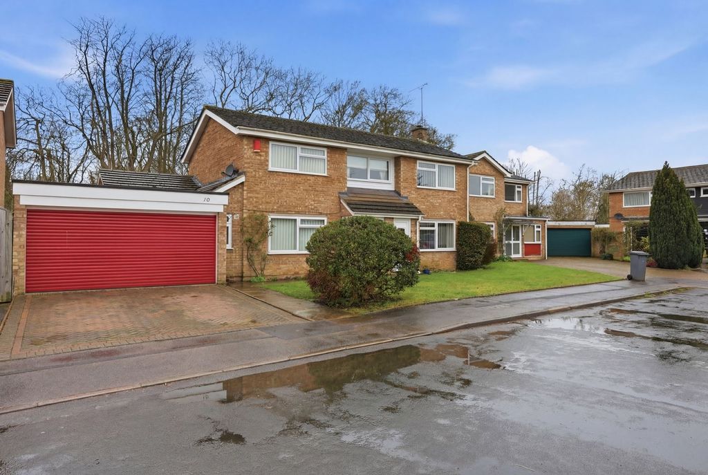 4 bed detached house for saleHawthorn Place, Woodbridge IP12