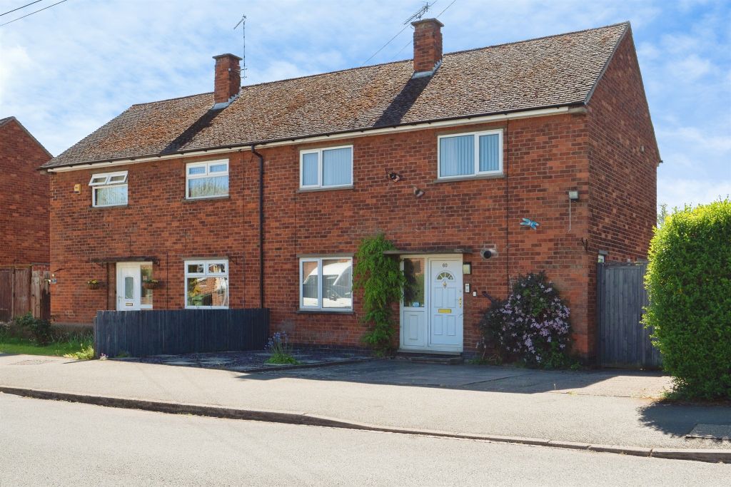 3 bed semi-detached house for saleGracedieu Road, Loughborough LE11