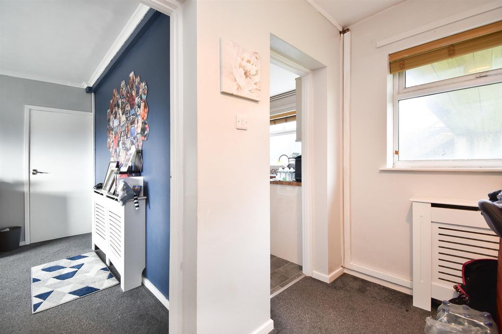 Additional image 7 of 2 bed flat for saleOld London Road, Hastings TN35