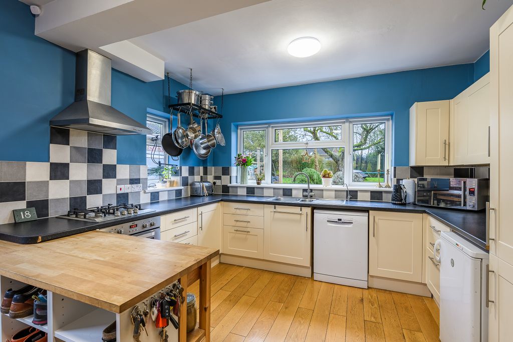 Additional image 2 of 6 bed detached house for saleBeaumaris Road, Newport TF10