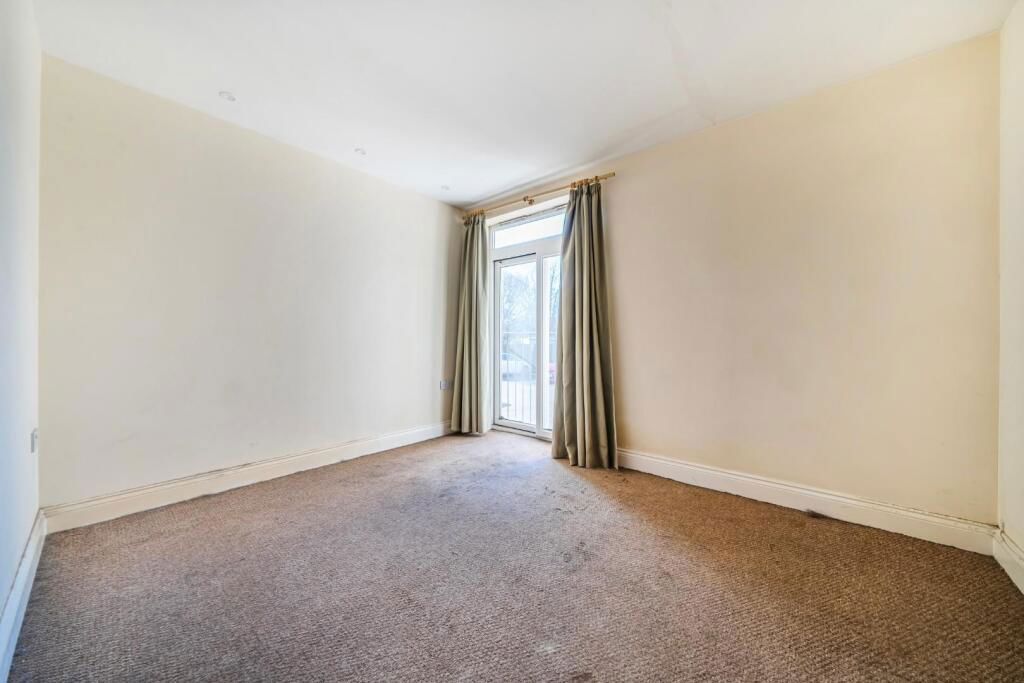Additional image 7 of 2 bed flat for saleLondon Road, Portsmouth PO2