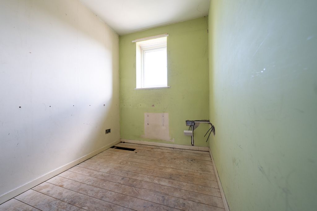 Additional image 10 of 3 bed semi-detached house for saleWalker Road, Thurmaston, Leicestershire LE4