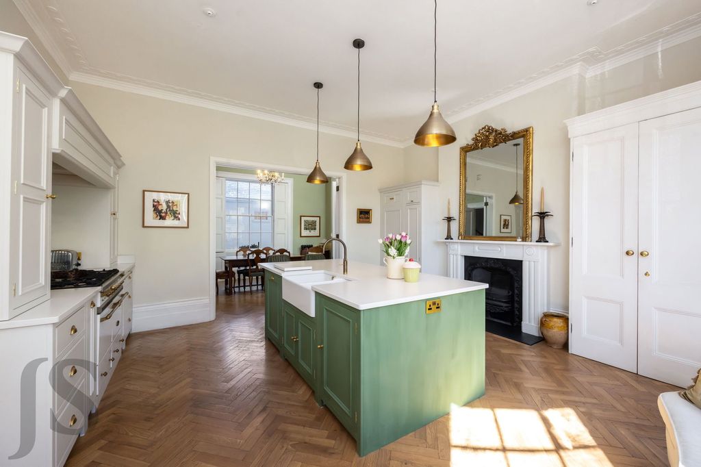 Additional image 4 of 5 bed town house for saleLiverpool Terrace, Worthing BN11