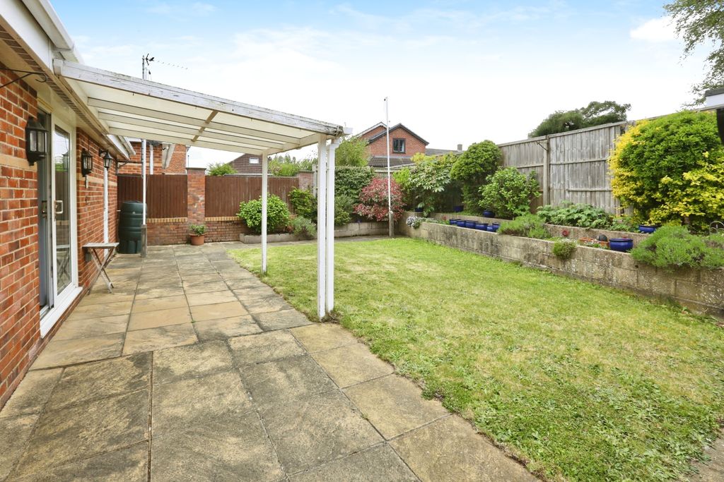 Additional image 13 of 3 bed detached bungalow for saleFirtree Way, Southampton SO19