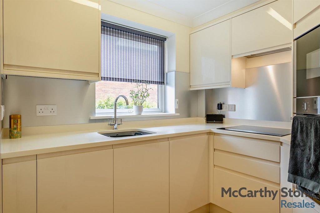 Additional image 16 of 1 bed flat for sale3 Medina Court, Old Westminster Lane, Newport, Isle Of Wight PO30