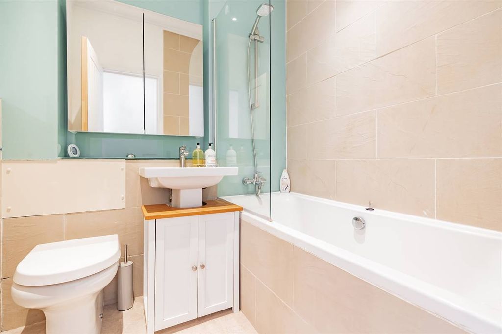 Additional image 14 of 2 bed flat for saleGraystone Road, Tankerton, Whitstable CT5